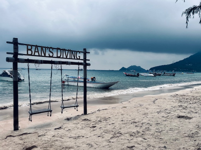 Bord de plage pendant un orage de décembre sur Sairee beach, Koh Tao, Thaïlande.
© Camille Loupias