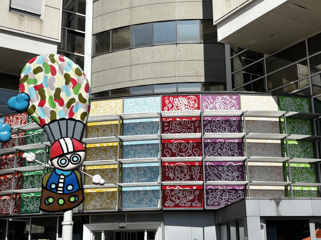 Entrée de l'hopital des enfants de Bordeaux.